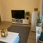 Schoene Mit Terrasse, Nur 2 Minuten Zur Autobahn 公寓 韦默尔斯基兴