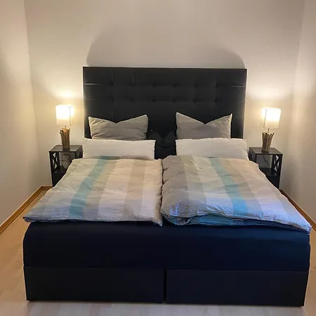 Appartement Schoene Mit Terrasse, Nur 2 Minuten Zur Autobahn