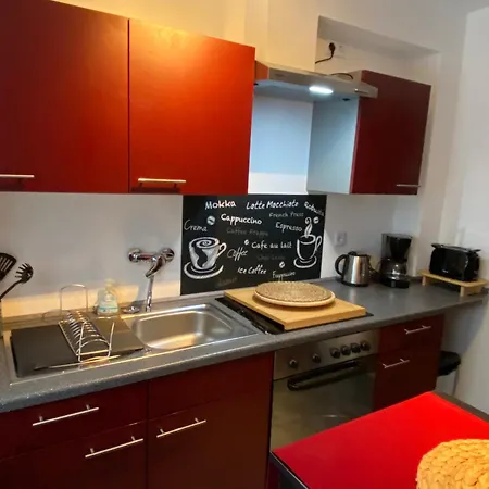 Apartment Schoene Mit Terrasse, Nur 2 Minuten Zur Autobahn Wermelskirchen