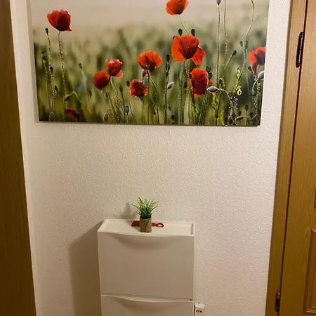 Schoene Mit Terrasse, Nur 2 Minuten Zur Autobahn 韦默尔斯基兴
