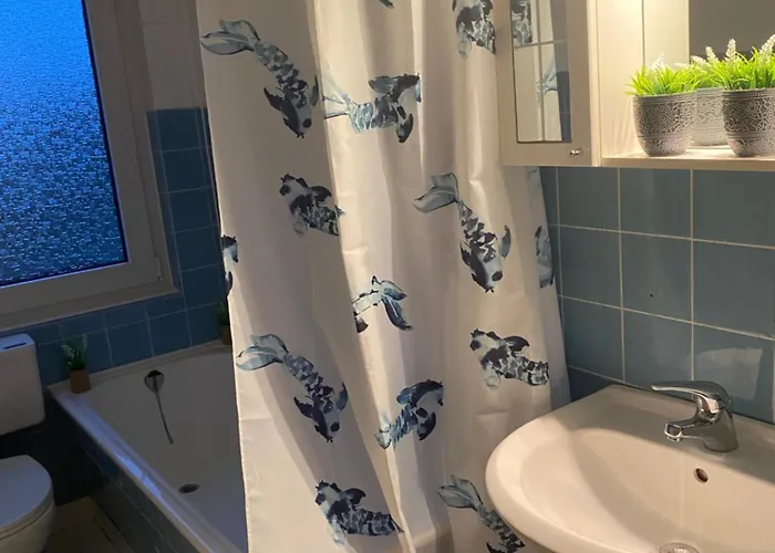 Appartement Schoene Mit Terrasse, Nur 2 Minuten Zur Autobahn Wermelskirchen