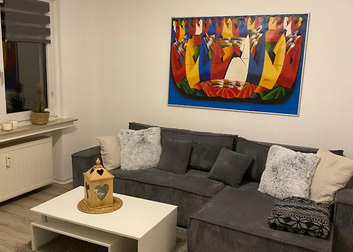 Schoene Mit Terrasse, Nur 2 Minuten Zur Autobahn *