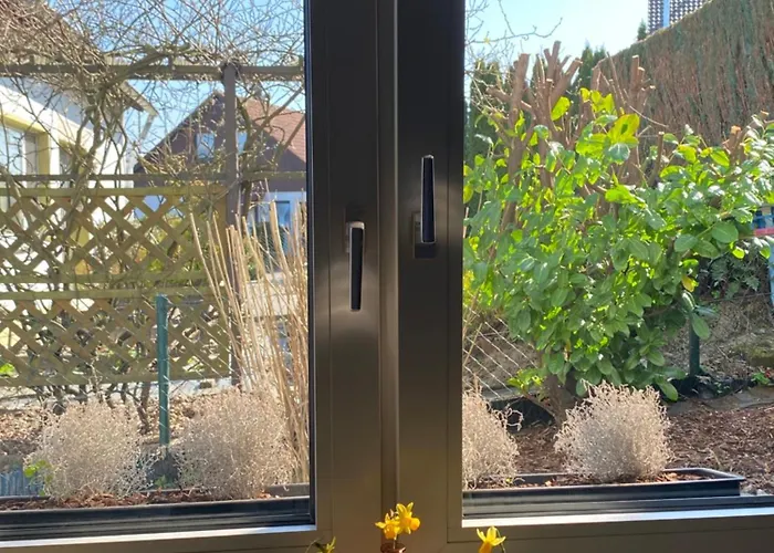 Schoene Mit Terrasse, Nur 2 Minuten Zur Autobahn Lejlighed *