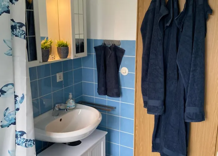 Schoene Mit Terrasse, Nur 2 Minuten Zur Autobahn Wermelskirchen