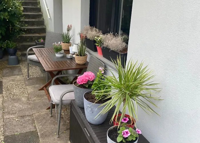 Schoene Mit Terrasse, Nur 2 Minuten Zur Autobahn Wermelskirchen